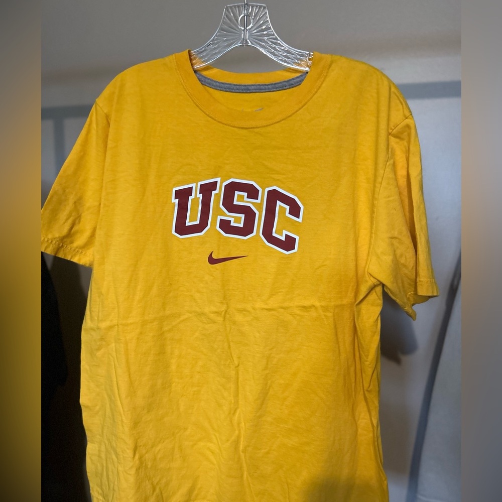 Men’s Large Nike USC Trojans T